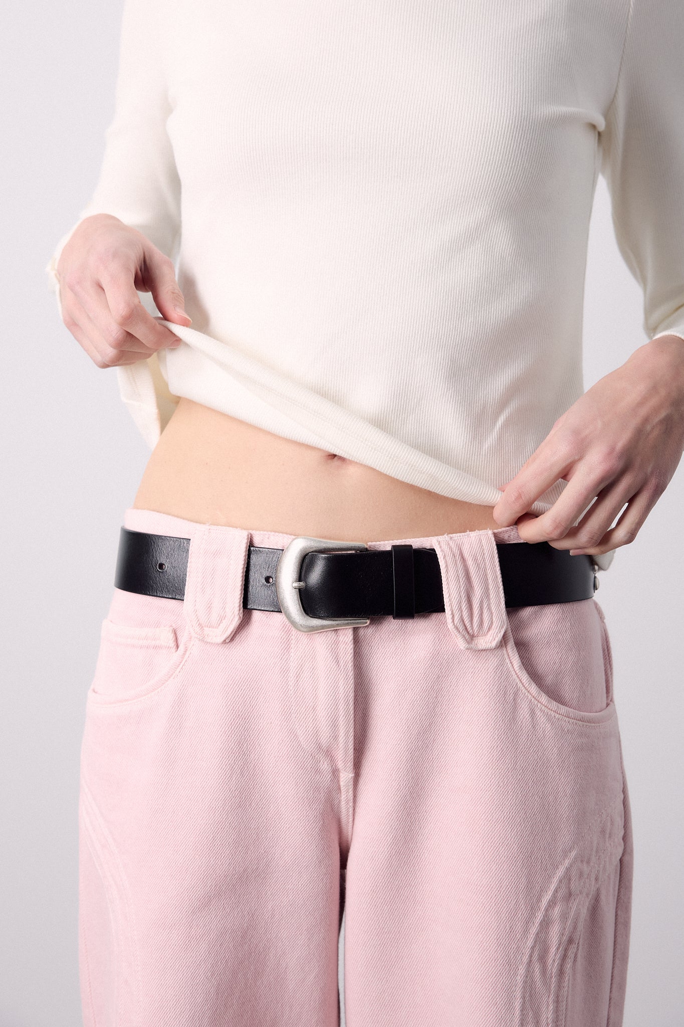 Ceinture noire cloutée