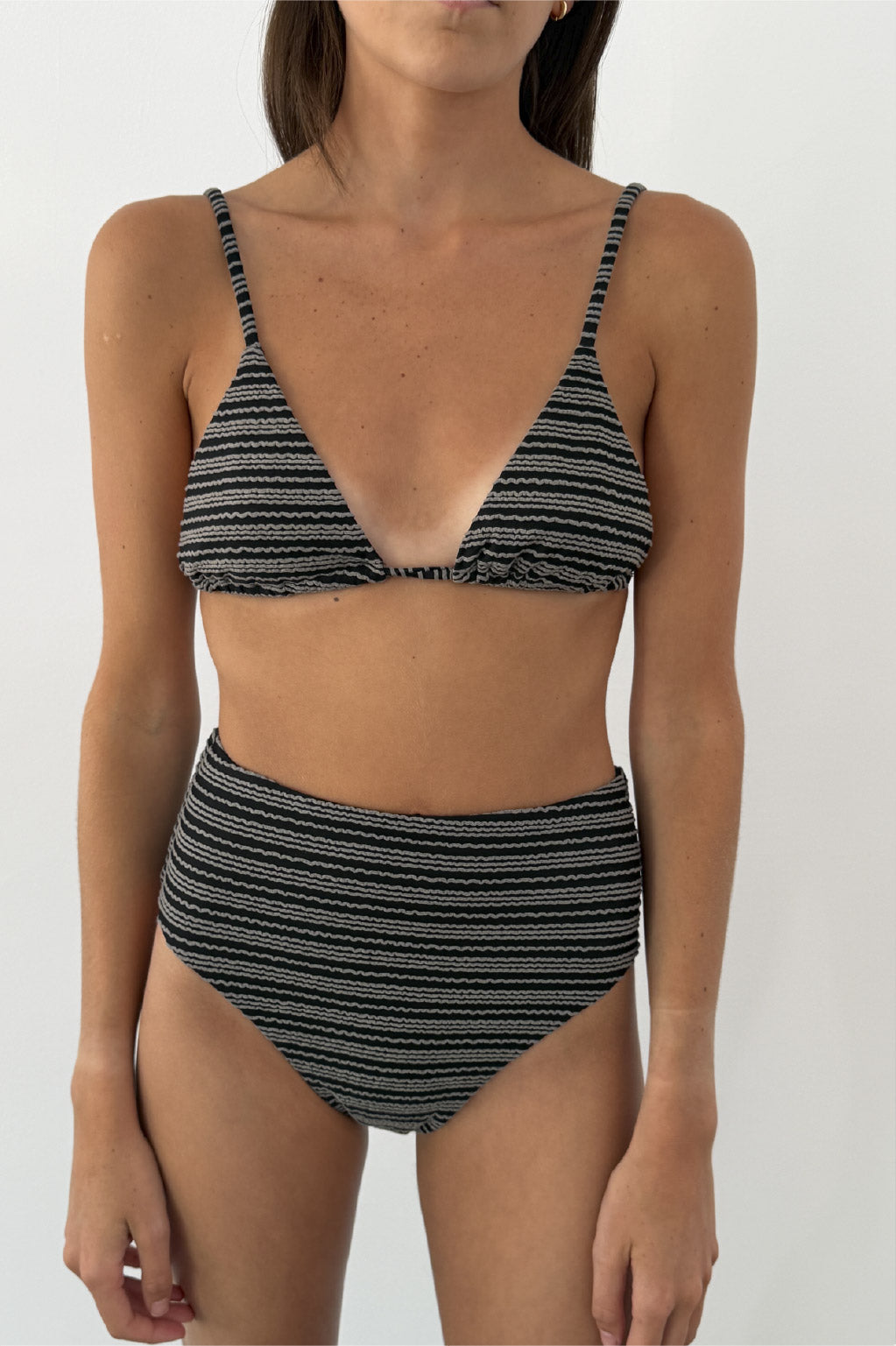 Bikini Bottom Tiro Alto Textura Negro