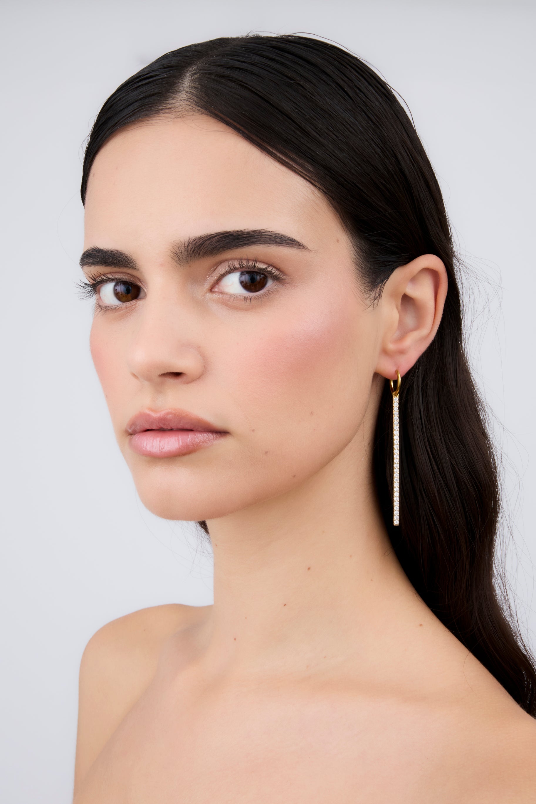 Zircon Bar Earring (Unit)