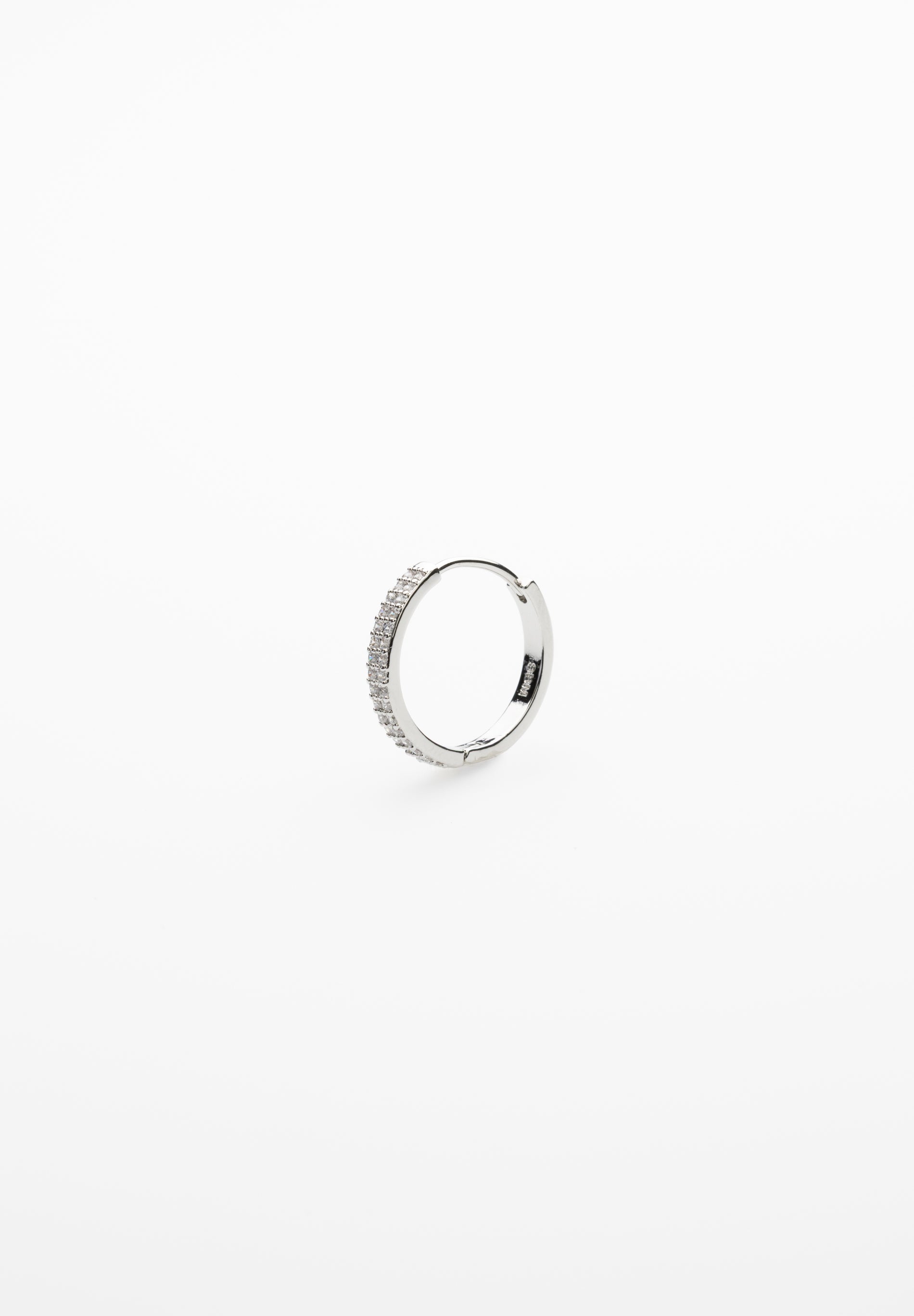 Boucle d'oreille en microzircon 16 mm