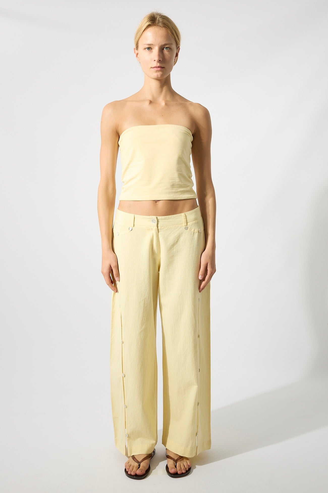 Pantalón Botones Nácar Amarillo
