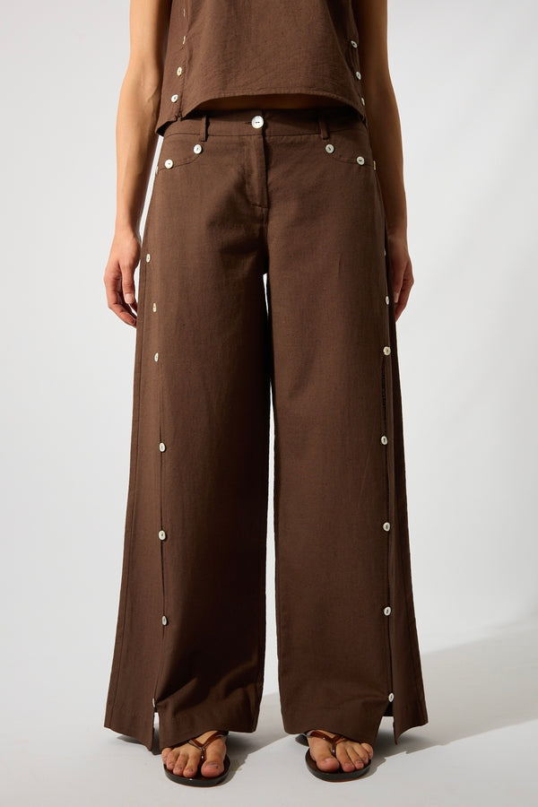 Pantalón Botones Nácar Marrón