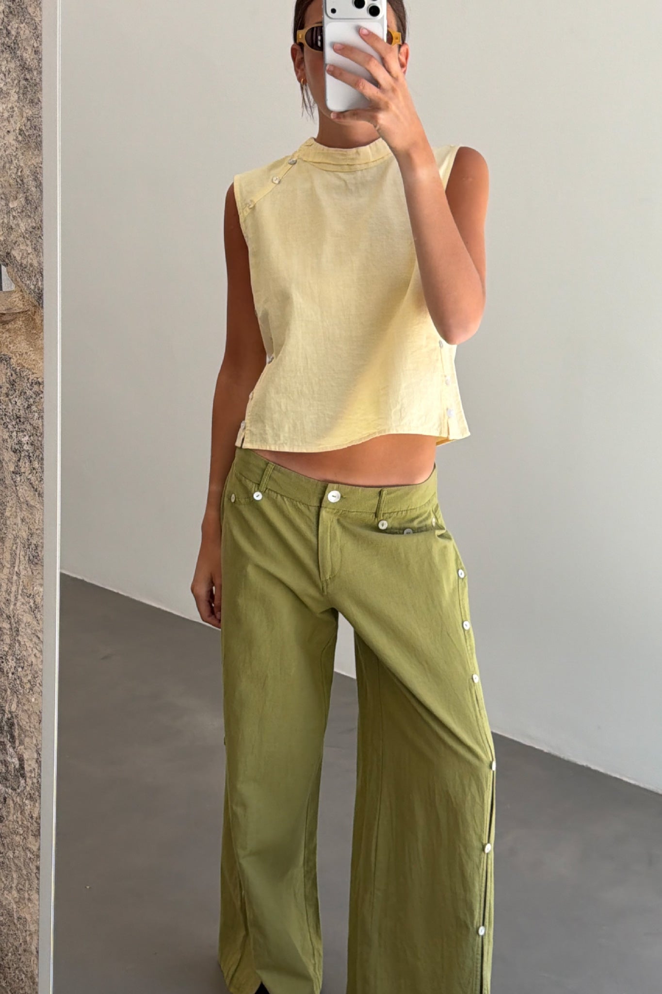 Top Botones Nácar Amarillo