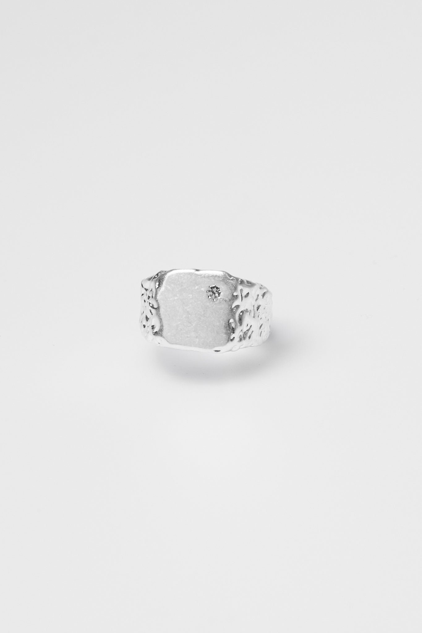 Anillo Sello Irregular Circon