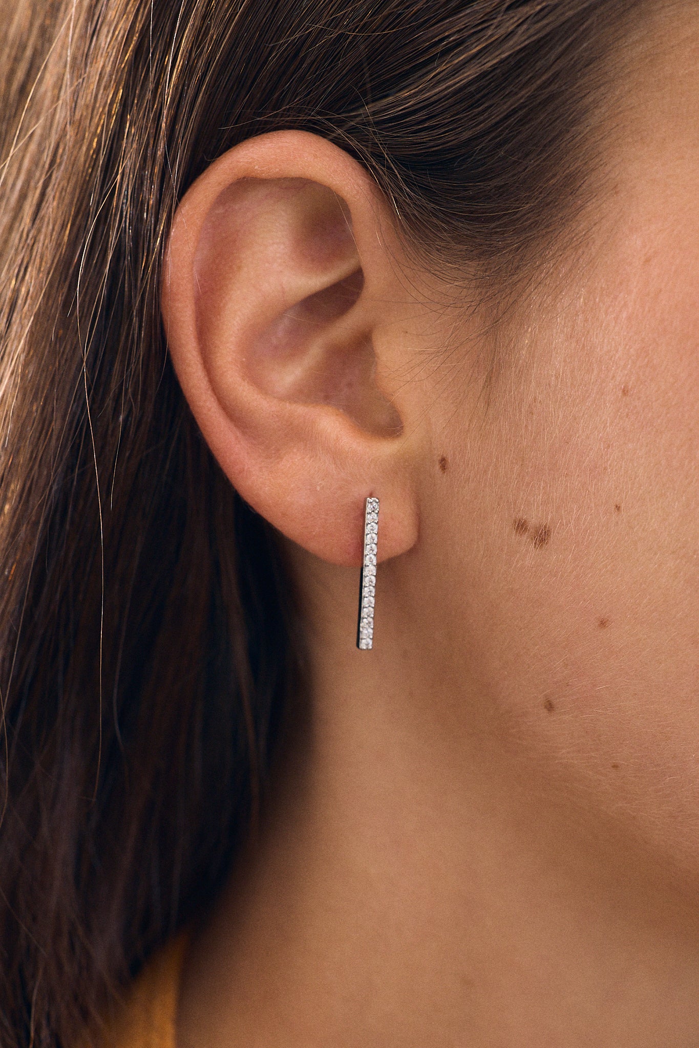 Boucle d'Oreille Barre Zircon S
