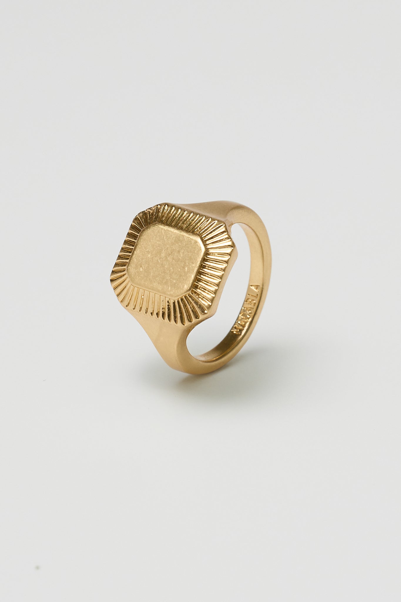 Anillo Egipto