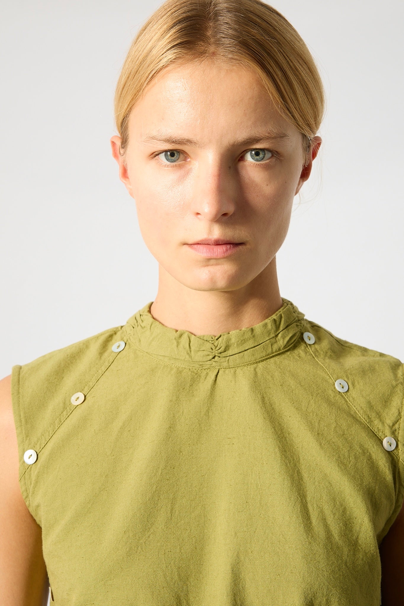 Nacar Buttons Green Top