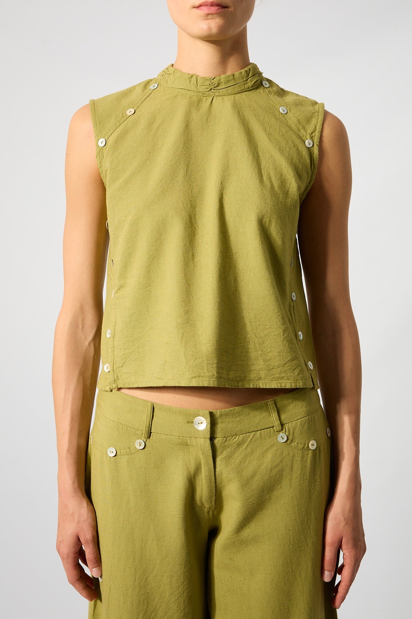 Nacar Buttons Green Top
